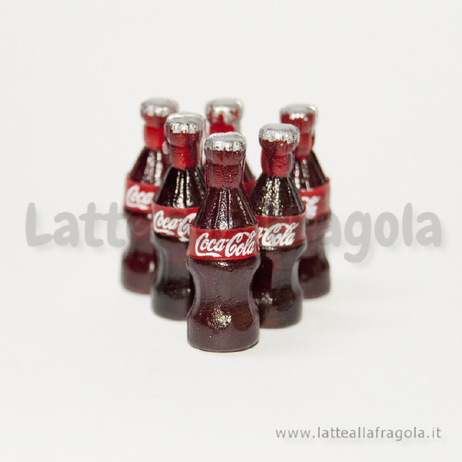Miniatura bottiglietta Coca-cola in resina colorata