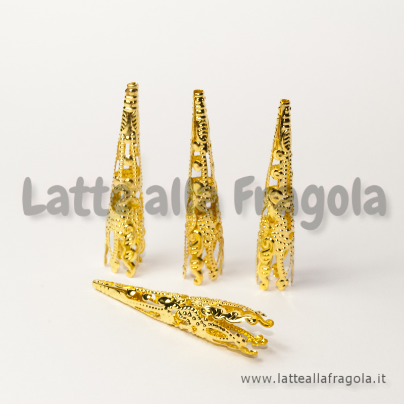 Coppetta filigranata a cono in metallo gold plated 40x9mm