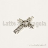 Ciondolo croce 30x21mm in metallo zincato argento antico con decorazioni a rilievo e base per cabochon 6mm