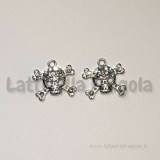 Charm Teschio nei toni argentati con strass 20x18mm