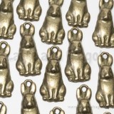 Ciondolo coniglio in metallo color bronzo 22x12x2mm