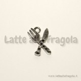 Charms forchetta e coltello in metallo argento antico 19x12x2mm
