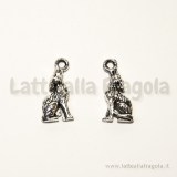 Charm Lupo double-face in metallo argento antico 21x10mm