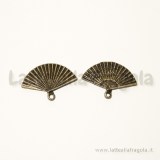 Charm ventaglio in metallo color bronzo 24x17mm