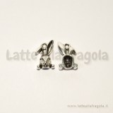 Charm faccia di coniglio e zampette in metallo zincato argento antico 14mm