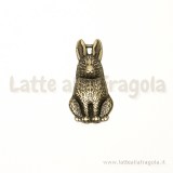 Ciondolo coniglio in metallo color bronzo 26x13x4mm