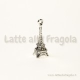 Charm 3D Torre Eiffel in metallo argento antico 24x9mm