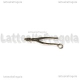 Charm Tenaglia in metallo argento antico 25x9mm