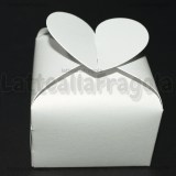 Scatola Chiusura Cuore in cartoncino Bianco Perlato 6x6x4.5cm