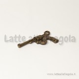 Charm double-face pistola in metallo color bronzo 24x12mm