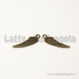 Charm double-face ala in metallo color bronzo 27x7mm