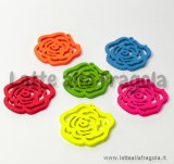 5 Rose in legno filigranato colorato 24x25mm