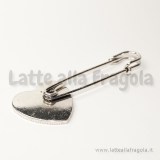 Spilla in metallo argento anticato con base cuore 25x23mm