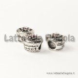 Dolcetto foro largo in metallo argento antico con strass rosa 10x9mm