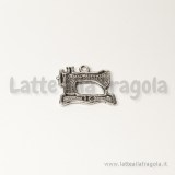 Ciondolo macchina da cucire singer in metallo argento antico 18x20mm