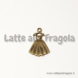 Charm vestito di Cenerentola in metallo color bronzo 21x14mm