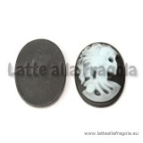 Cammeo in Resina Scheletro Dama azzurra su sfondo nero 25x18mm