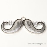 Ciondolo Baffi in metallo argento antico 50x21mm