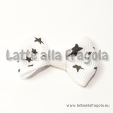 Fiocco Bianco e stelle nere in poliestere 35x24mm