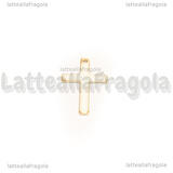 Charm Croce in ottone dorato smaltato bianco 18x11mm