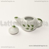 Miniatura Teiera in ceramica smaltata bianca decorazione foglie verdi
