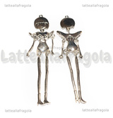 Corpo 3D bambolina in metallo argento antico con testa e ali 102x18mm