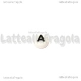 10 Perle a gettone lettera A in acrilico bianco 7x3.5mm
