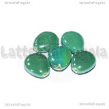 Goccia in Ceramica Smeraldo effetto perlato foro passante 16x12mm