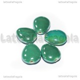 Goccia in Ceramica Smeraldo effetto perlato foro passante 16x12mm