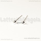 Coppia di orecchini in ottone a perno semisfera da 3mm Silver Plated con gommini