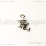 Charm streghetta in metallo argento antico 13x10mm