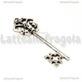 Ciondolo Chiave in metallo argento antico 58x13mm