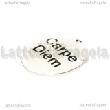 Charm Ovale Carpe Diem in metallo argento antico 29x15mm